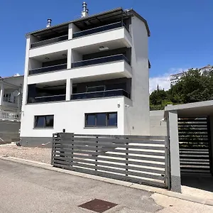 https://appmishadze.primorje-gorskikotar.com